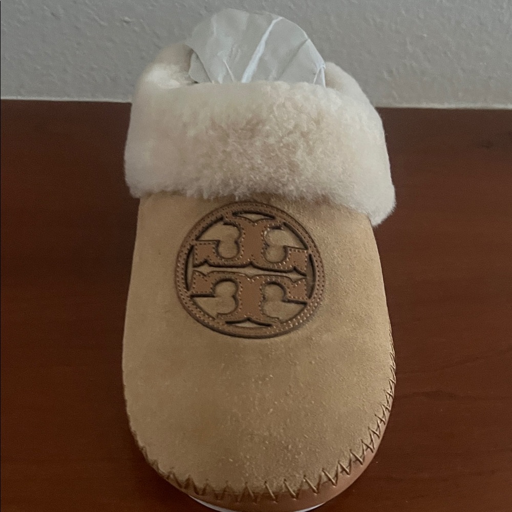 Tory Burch Beige Shearling Slippers